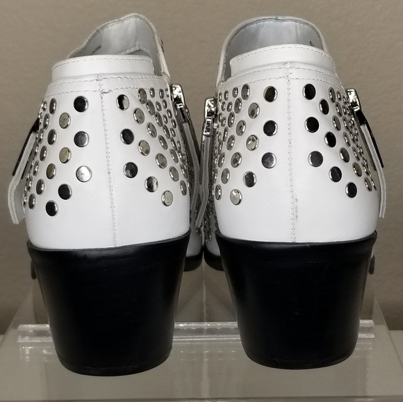 1. State Lexey Ankle Booties Womens 9M Chrome Studs White Western Boots Nailhead - Picture 9 of 16